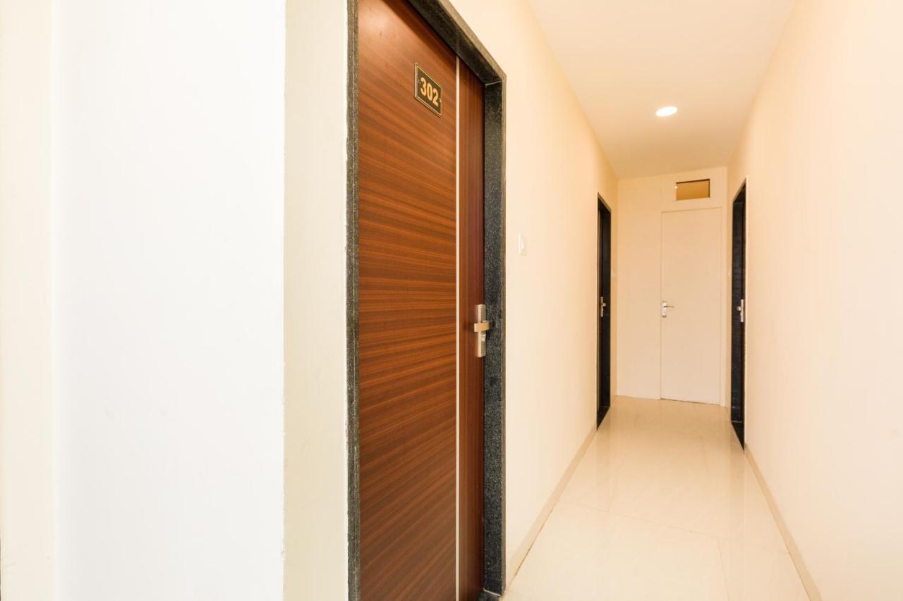 Oyo 71689 Hotel S Pride Indaur Kültér fotó