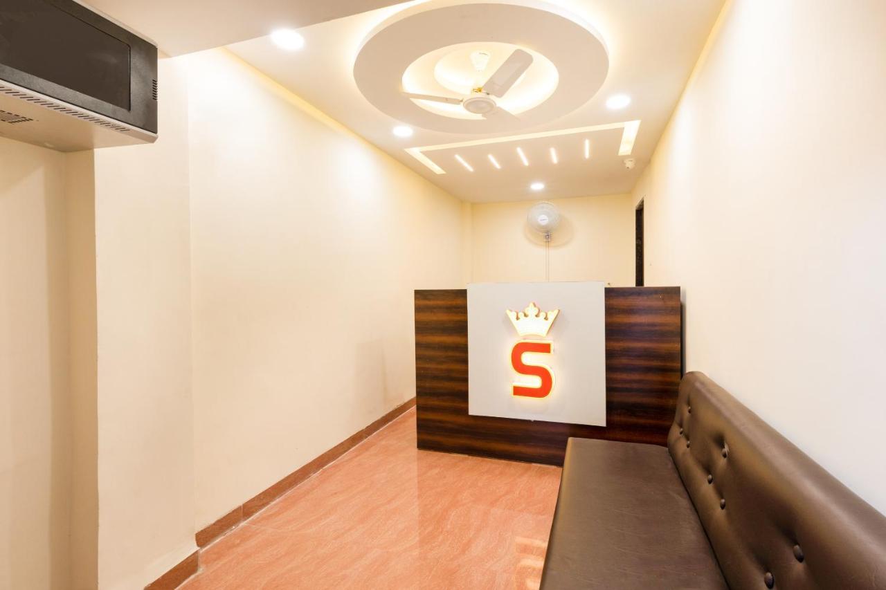Oyo 71689 Hotel S Pride Indaur Kültér fotó