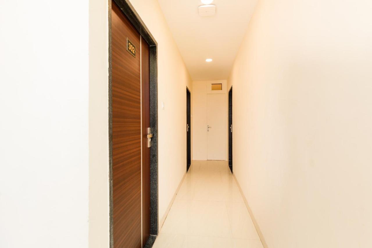Oyo 71689 Hotel S Pride Indaur Kültér fotó