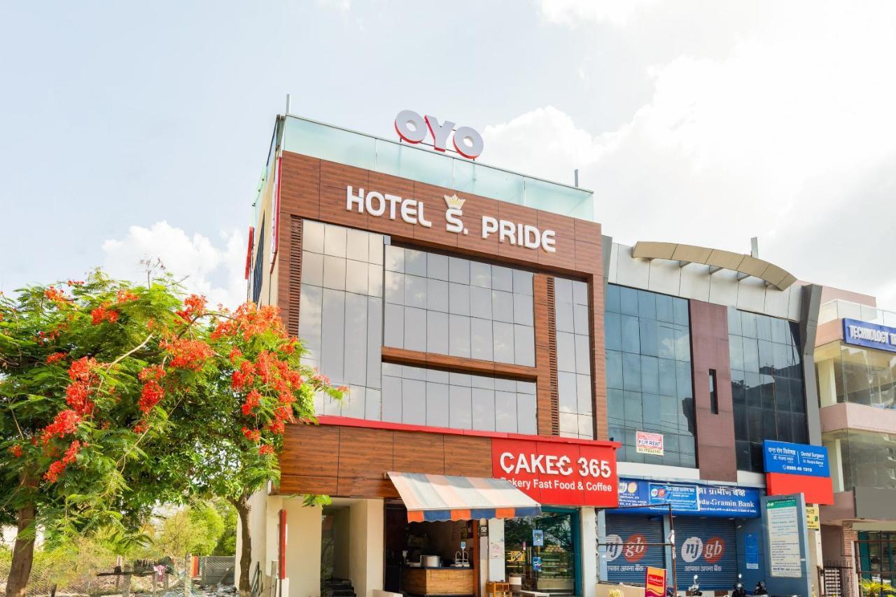 Oyo 71689 Hotel S Pride Indaur Kültér fotó